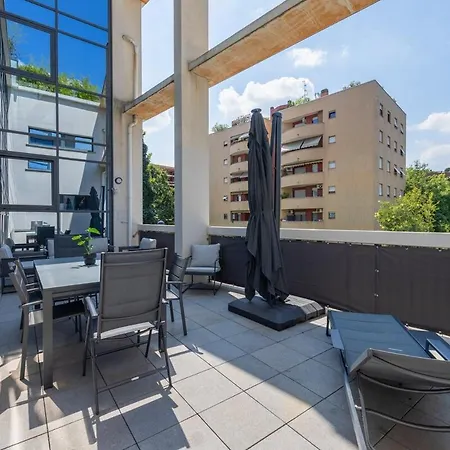Apartment Luxury With Private Spa-free Parking *