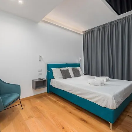 Luxury With Private Spa-free Parking *