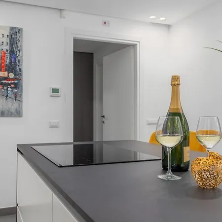 Luxury With Private Spa-free Parking Apartment *